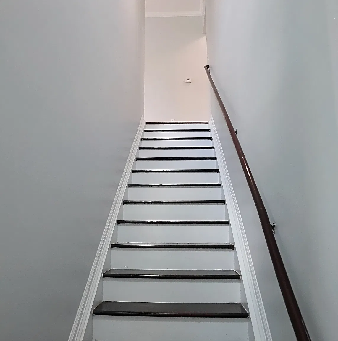 3 bed, 1325 sqft, $3,150 — Photo 3