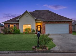 26232 Burlwood Ave, Denham Springs, LA 70726