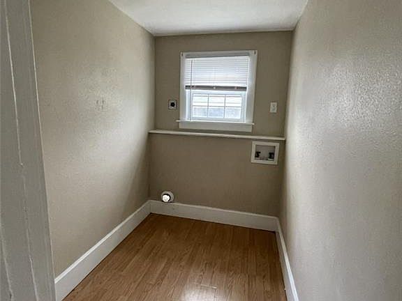 5th image of 304 Alabama St