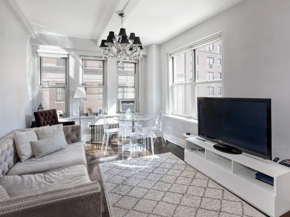 126 West 73rd Street image 1 of 7