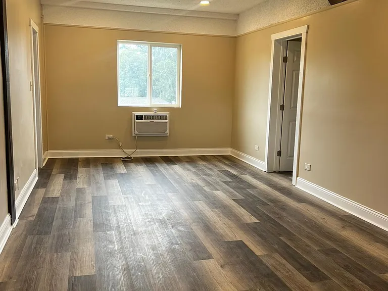 10102 Main St #1B — Photo 10