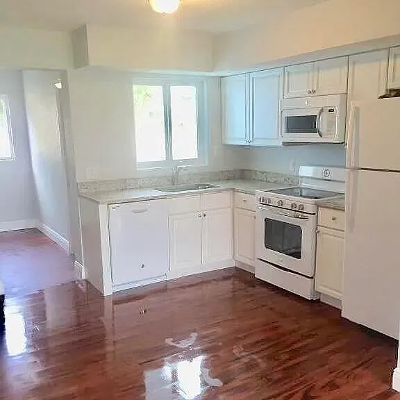 204 Cassia Blvd — Photo 2