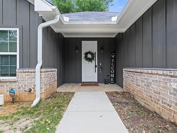 1302 W 30th St, Tyler, TX 75702 | MLS #24005336 | Zillow