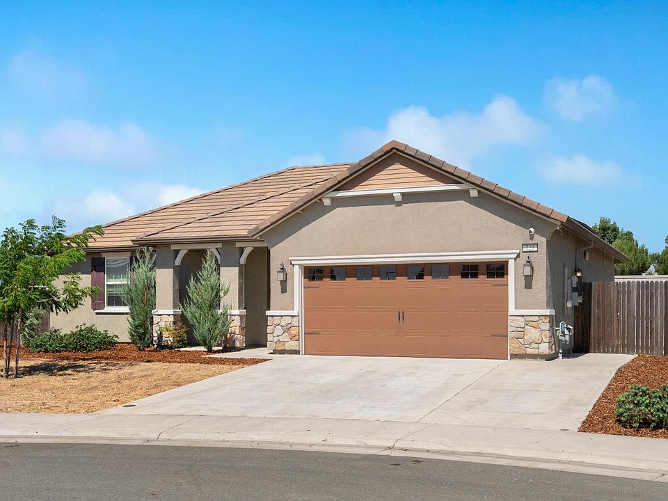 1st image of 727 Crow Creek Cir