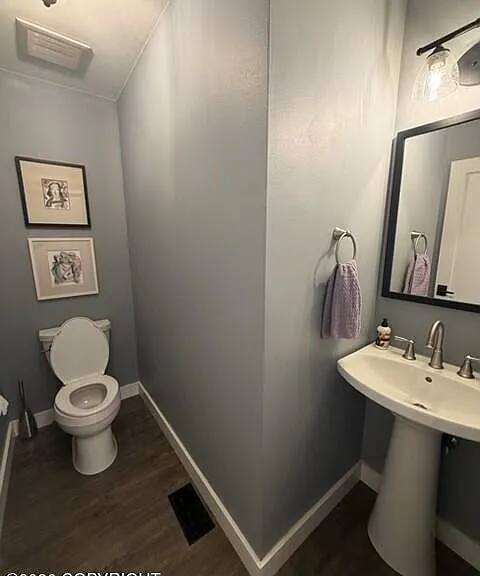 10601 Republic Cir — Photo 10