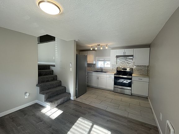 2nd image of 5009 NE Hazel Dell Ave #11543063
