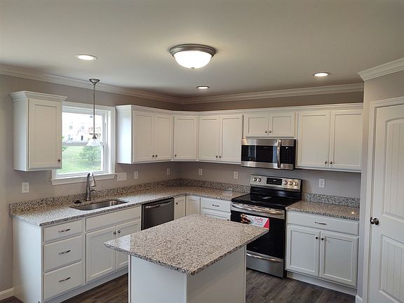 2nd image of 3043 Alderbrook Dr #72AL
