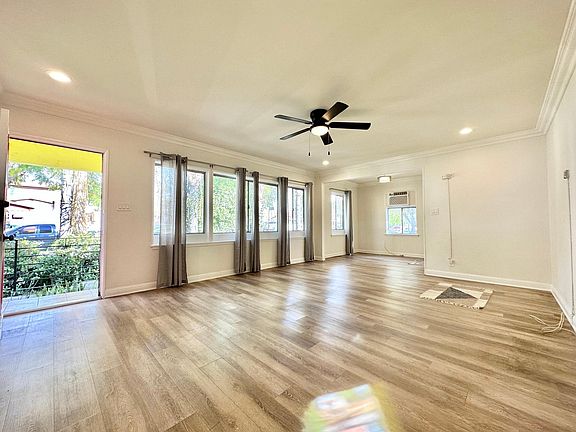 5th image of 7103 Bellaire Ave