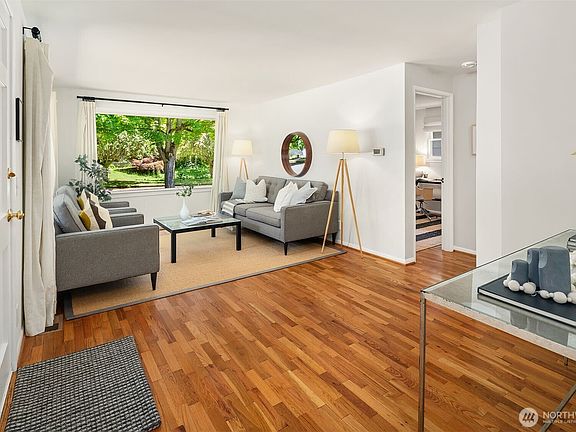 4th image of 2265 NE 73rd Street