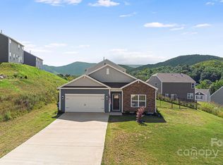 127 Amblers Knoll Rd, Weaverville, NC 28787