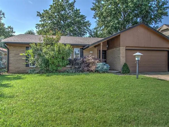721 W Boston St S, Broken Arrow, OK 74012