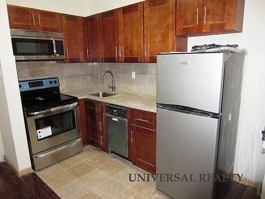 Rented by Universal Realty Group | media 6