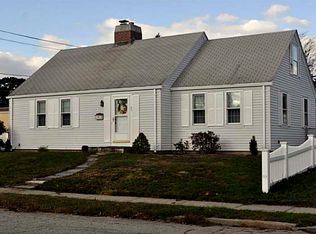 77 Fairfield Rd, Cranston, RI 02910