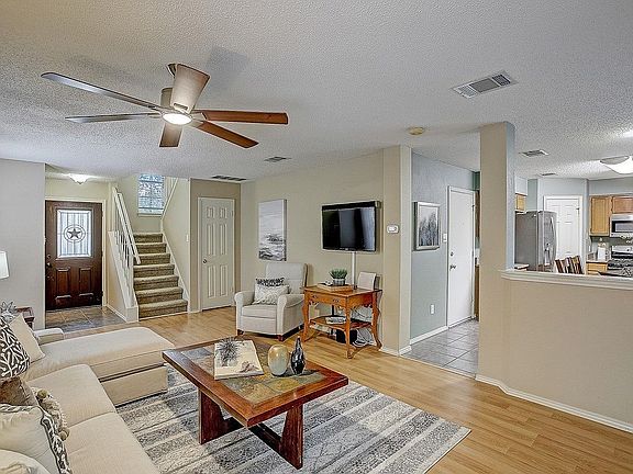 4th image of 7506 Montaque Dr
