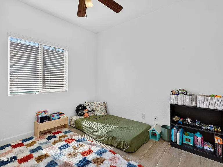 823 W Witt Ave — Photo 12
