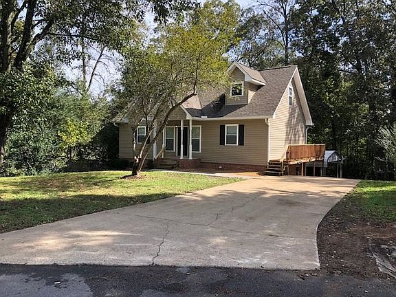 2nd image of 3932 Gibson Dr NE
