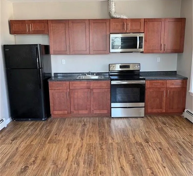 108 North St #303