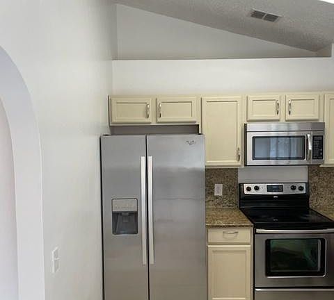 2nd image of 944 Courtland Blvd