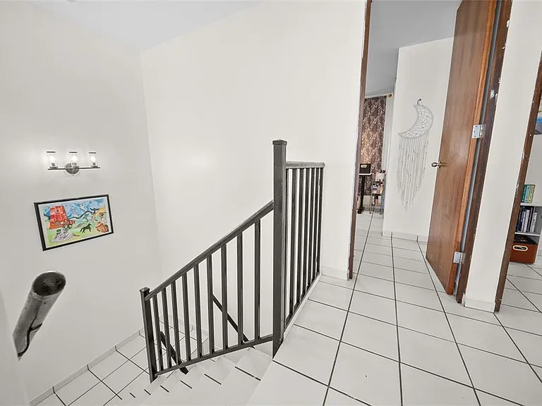 N13 Calle Boriken Urb Alturas Del Encanto — Photo 28