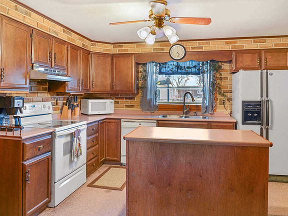 4th image of 5112 Autumn Ln