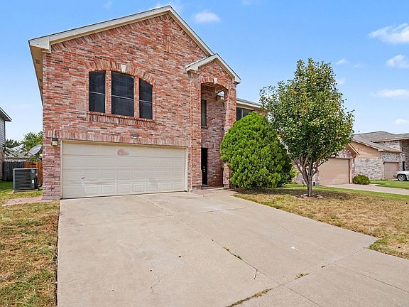 2nd image of 4800 Sleepy Ridge Cir