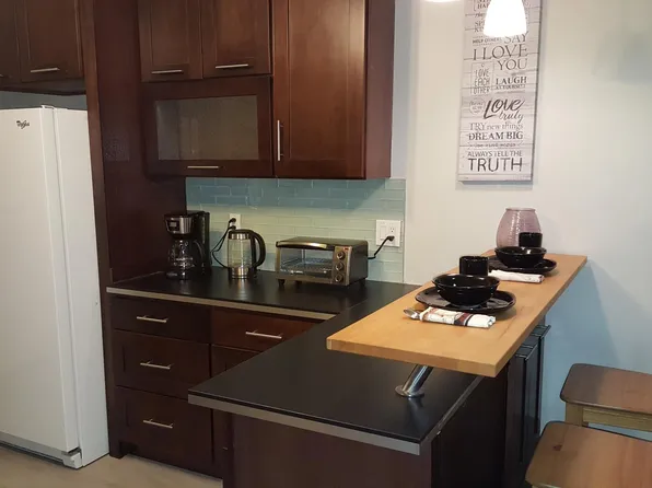 46 Wayne Street image 2 of 15