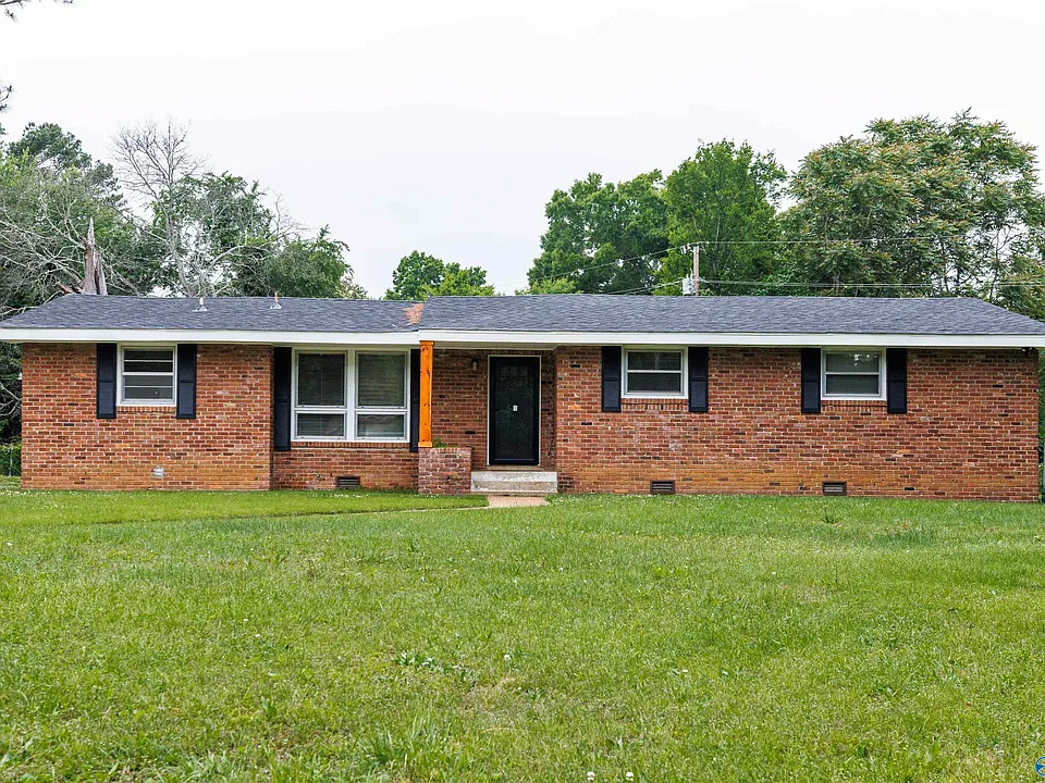 2200 Lynn Rd NW