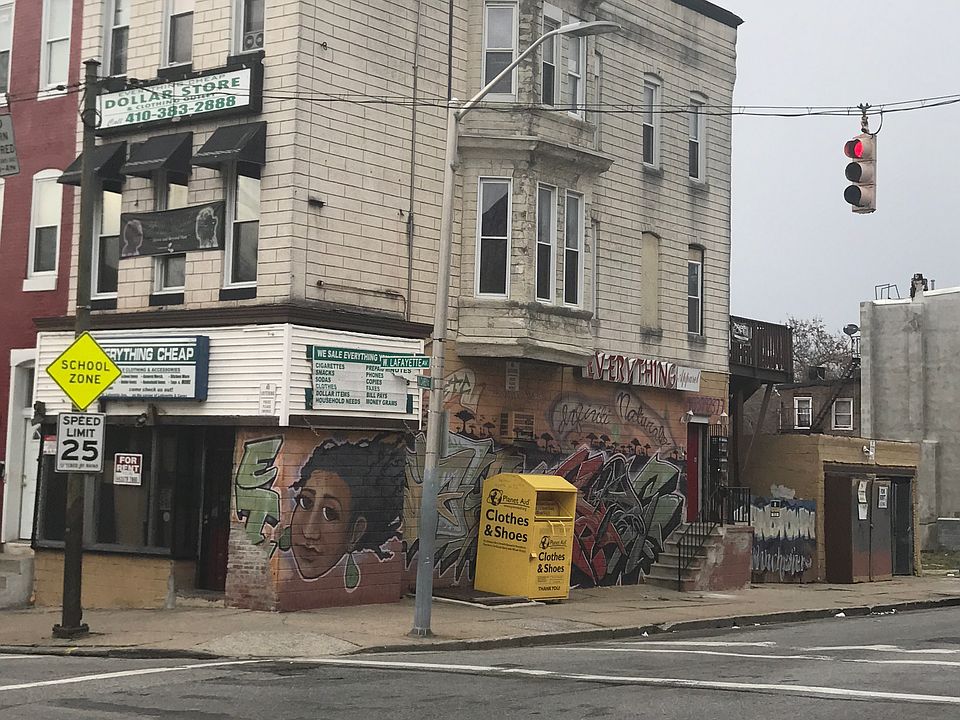 2nd image of 1300 W Lafayette Ave
