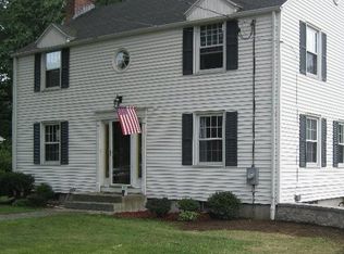 90 Macomber Ave, Springfield, MA 01119