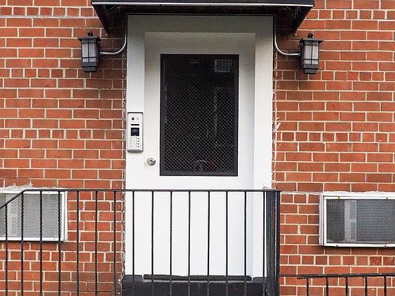 4th image of 69 Vera St APT D