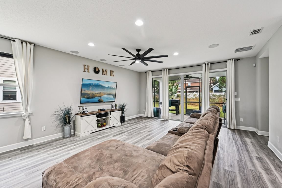 next background image