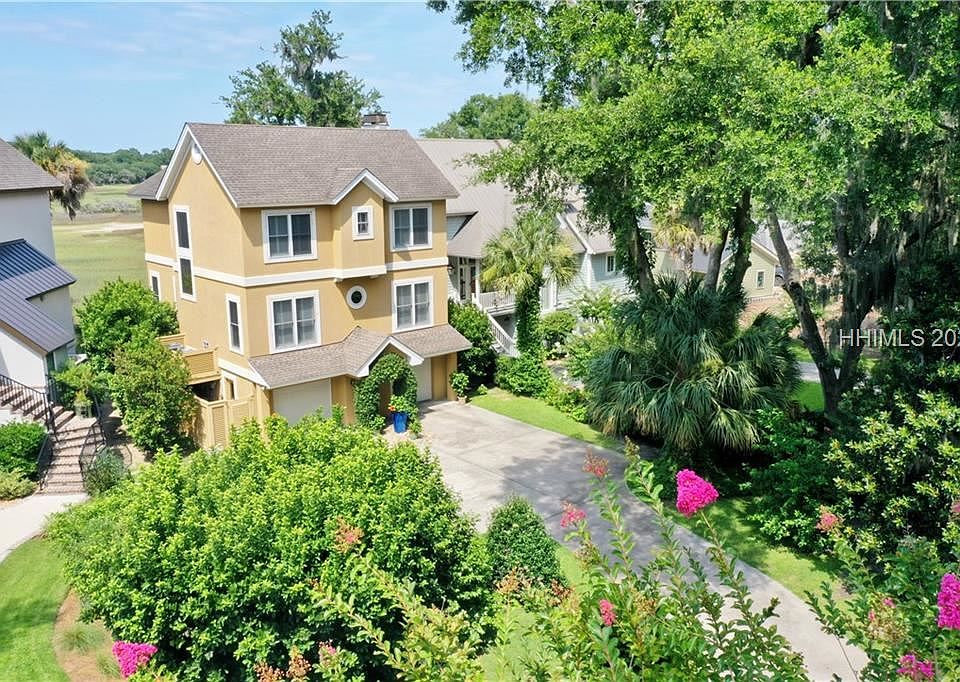 1st image of 18 Sterling Pointe Dr