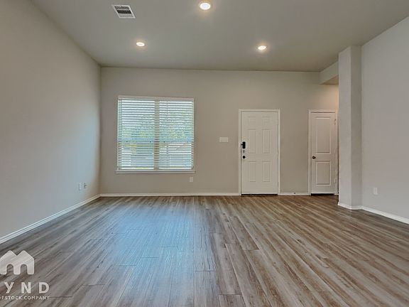 2nd image of 708 Crystal River Rd