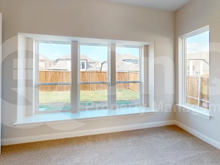 8407 Cornerstone Dr — Photo 9