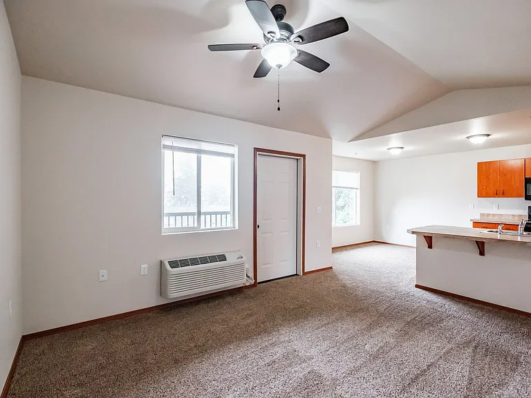 Aspen Place Apartments — Photo 60