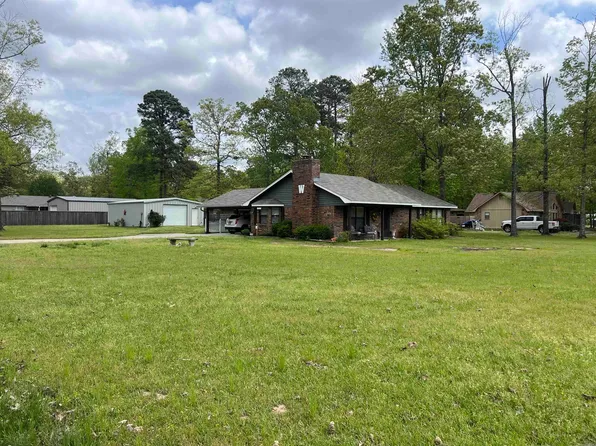 1903 Amy Ln, White Hall, AR 71602