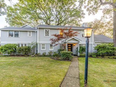 1251 Woodland Dr, Deerfield, IL, 60015