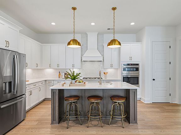 3rd image of 705 Twinflower Ln