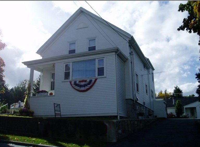 1st image of 245 Dwelly St