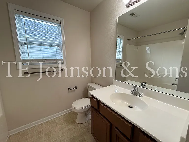 108 Greenway St — Photo 46