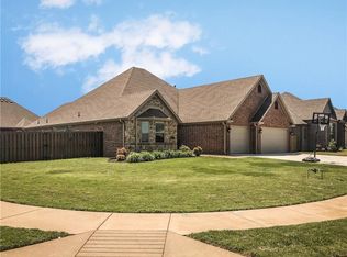4201 SW Flagstone Blvd, Bentonville, AR 72712