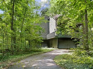 2211 Timberbrook Trl, Fort Wayne, IN 46845