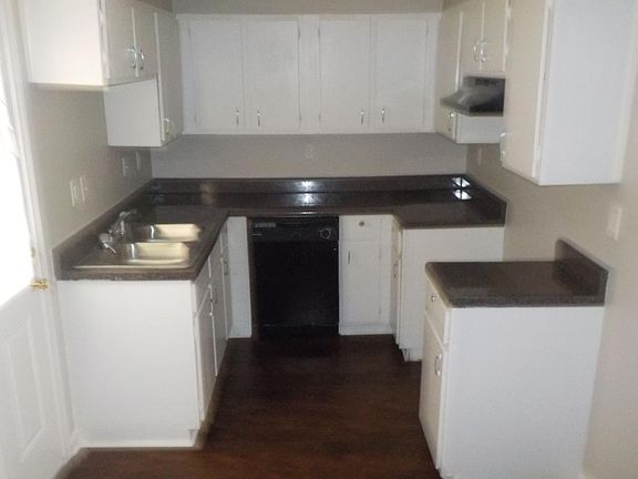 3rd image of 3144 Golden Oaks Cv