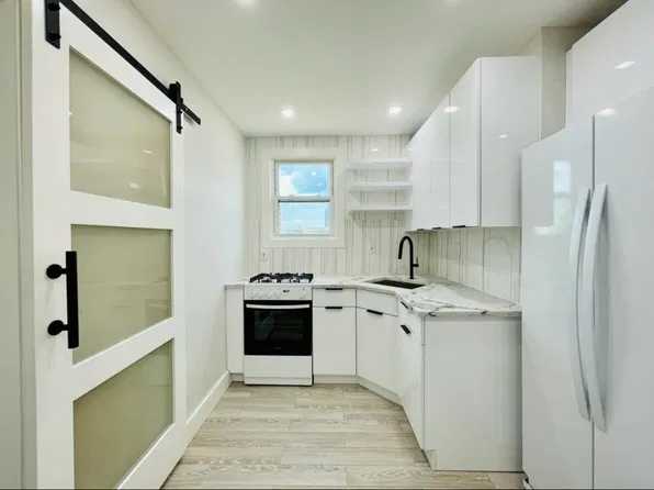 68 Bevan St, Jersey City, NJ