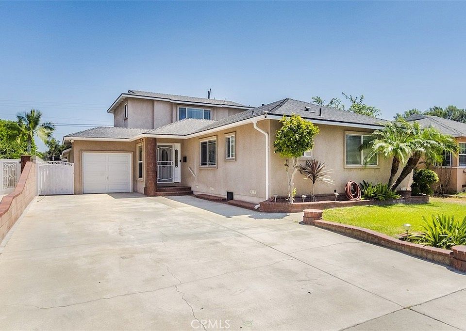 1st image of 10134 Summer Ave