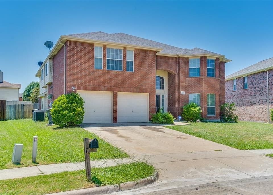 1st image of 208 Willowlake Dr
