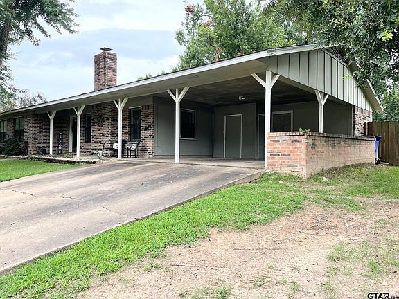 4th image of 233 Woodland Cir