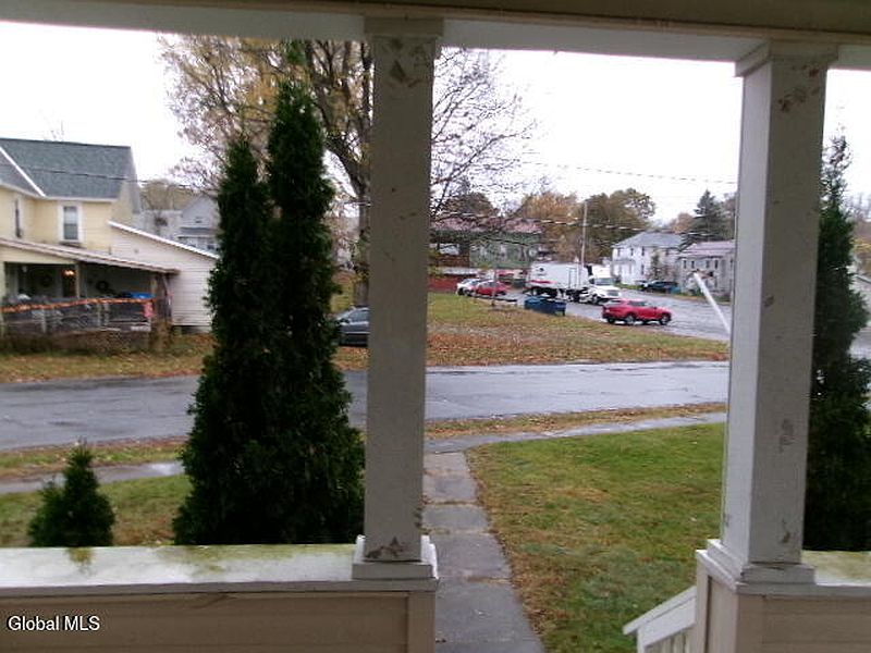 5th image of 1 2nd Avenue