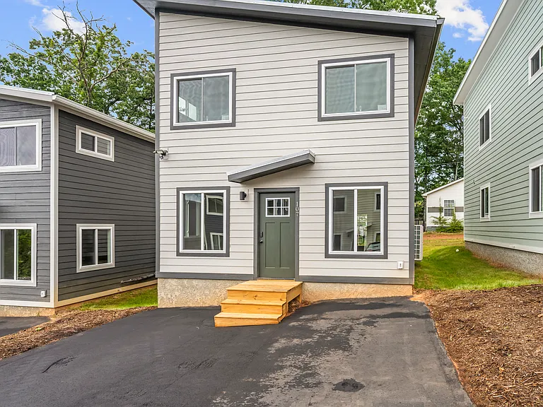 107 Lager Ln — Photo 1