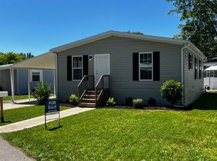 3 Peach St #PEA03, Olmsted Falls, OH 44138